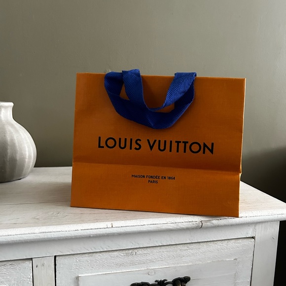 Louis Vuitton Paper Bags Bundle - Picture 2 of 3